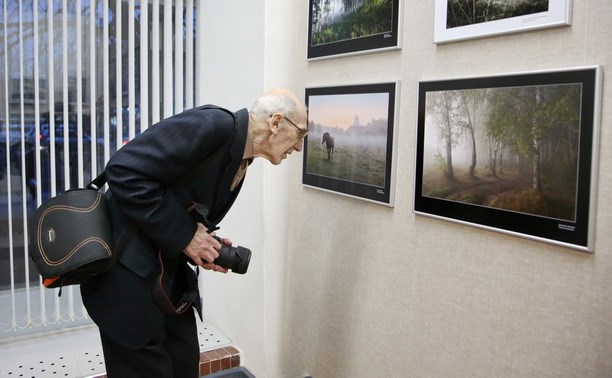 В выставочном зале открылась выставка тульских фотографов