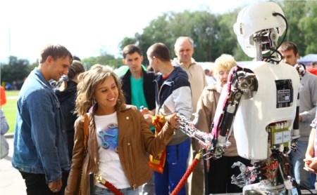 IT-фестиваль в Туле: разговоры с роботом и измерение силы мысли