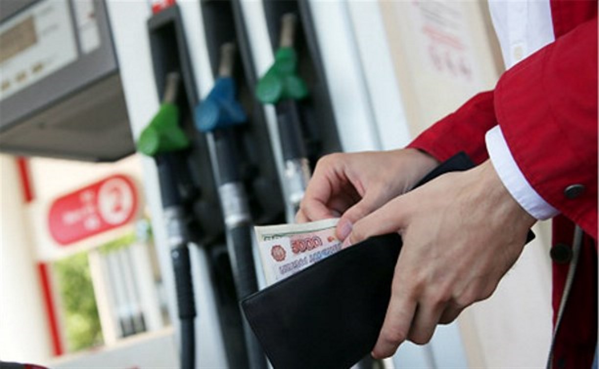 Госдума одобрила законопроект о повышении акцизов на бензин