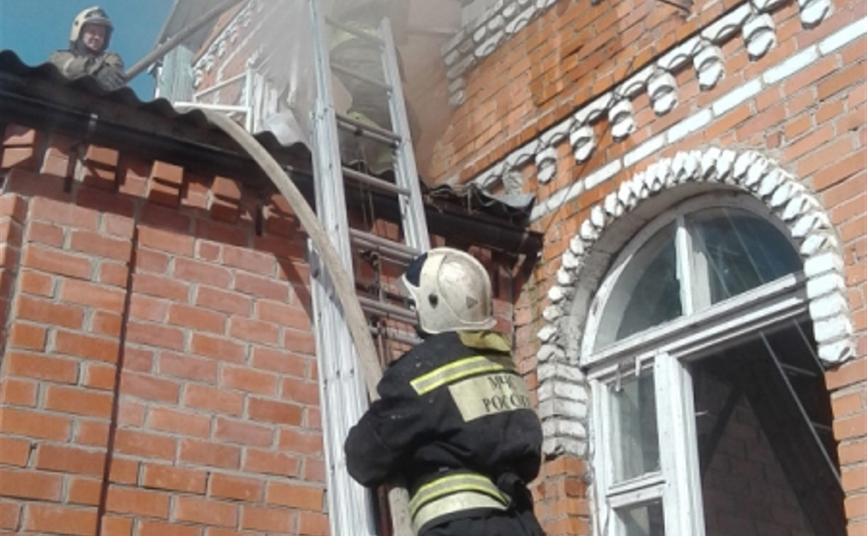 В Туле на улице Летней в частном доме случился пожар
