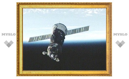 К модулю "Рассвет" пристыковался первый космический корабль
