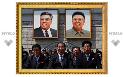 Школьницу наградили посмертно за спасение портретов лидеров КНДР