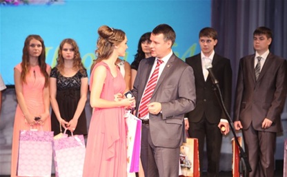Владимир Груздев о медалях в школах: «Эмоциональное поощрение важно»