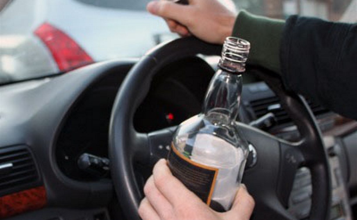 В 2016 году более четырех тысяч водителей попались пьяными за рулем