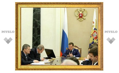 Медведев озаботился подкупом иностранных чиновников