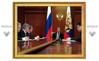 Медведев пригрозил отправить министров на горящие торфяники