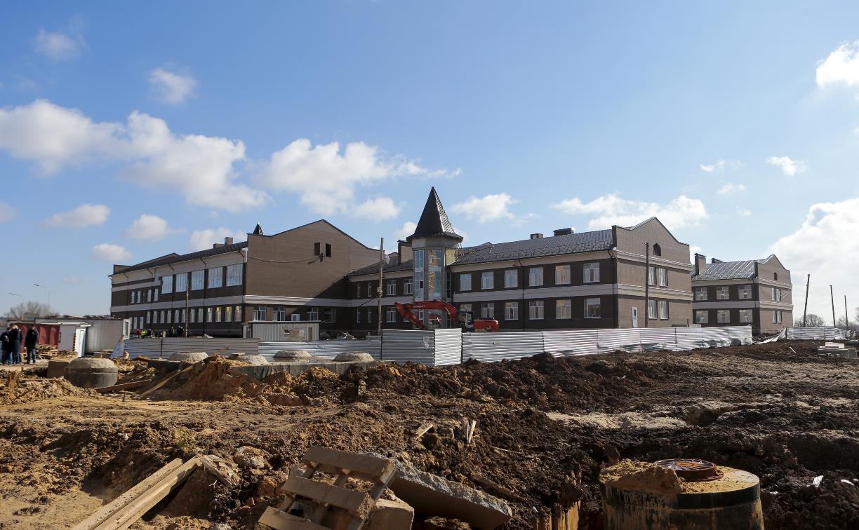 Строительство школы в ЖК «Времена года» завершат к середине лета