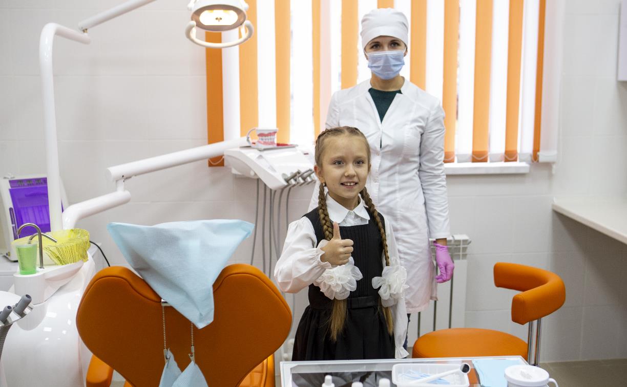 «Улыбка детства» открыла два новых школьных стоматологических кабинета в Липках и Щекино