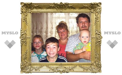 Нечужие дети: Туляки вошли в фотоальбом Павла Астахова «Россия без сирот»
