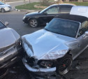 Момент аварии с родстером BMW на Новомосковском шоссе попал на видео