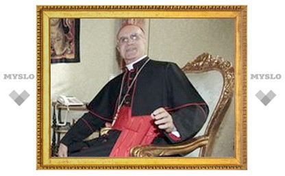 Ватиканский госсекретарь кардинал Бертоне отметил 77-летие