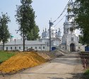 В Туле продолжается благоустройство сквера у Щегловского мужского монастыря