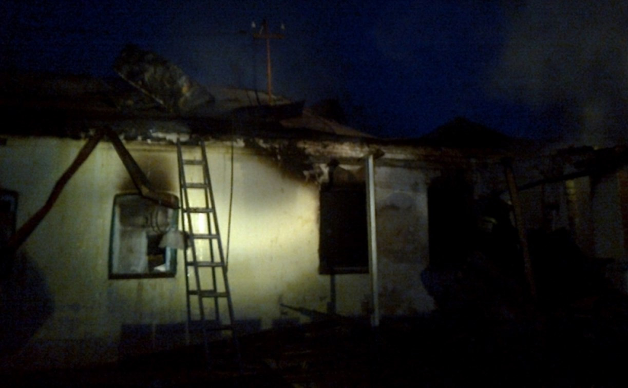 В Куркинском районе огонь уничтожил дачный дом