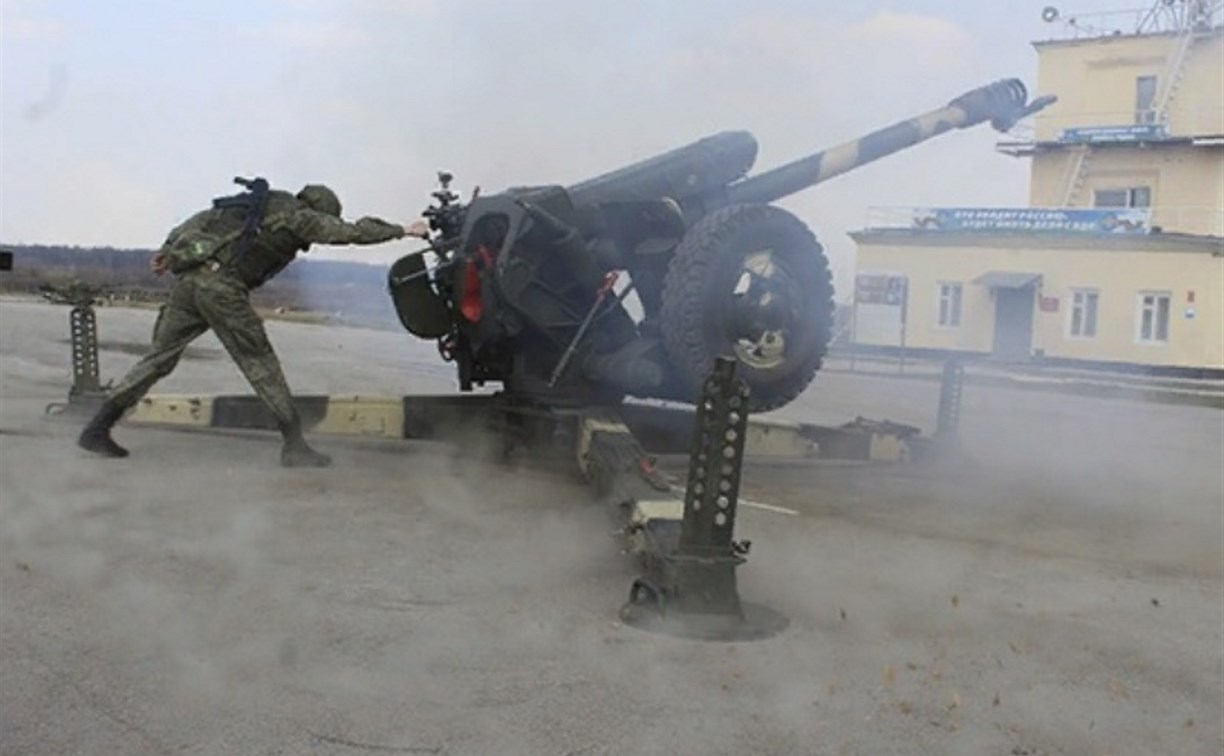 В Тульской области десантники устроили стрельбу из боевых орудий