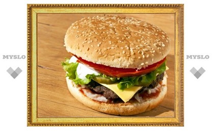 Тулячка обвиняет «Макдональдс» в продаже плесневого сэндвича