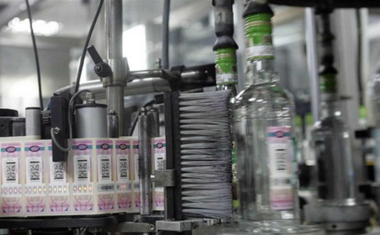 В правительстве предложили ввести госмонополию на алкоголь и табак