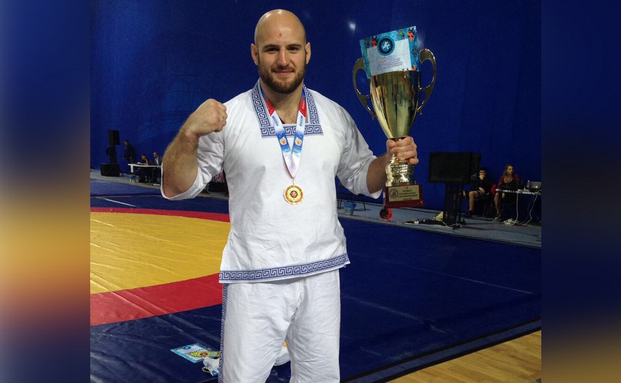 Туляк стал чемпионом мира по панкратиону