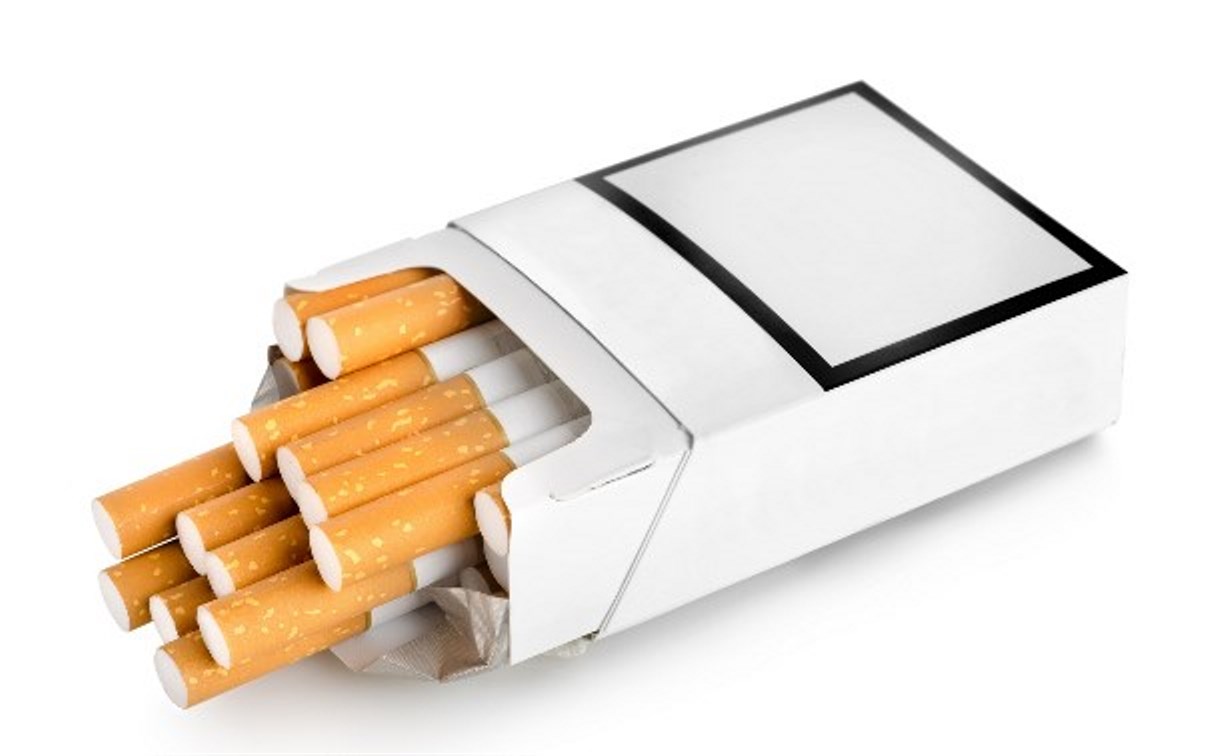 «Почта России» будет продавать в своих отделениях сигареты 