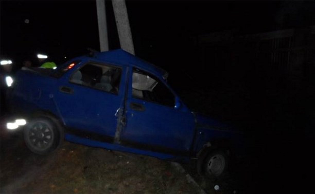 В Суворовском районе водитель врезался в опору ЛЭП