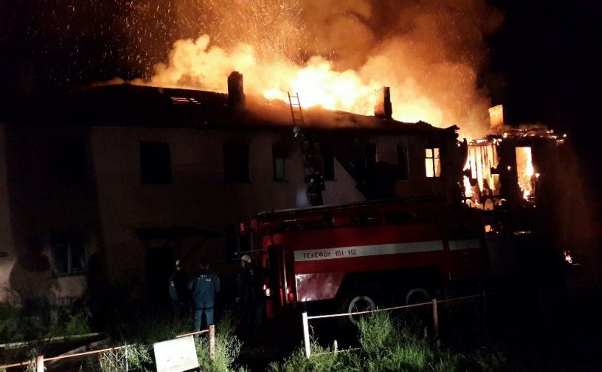 26 августа в Донском сгорело бесхозное здание