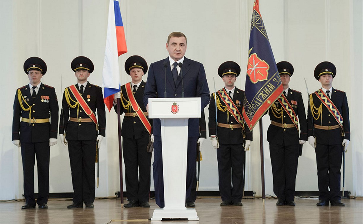 Алексей Дюмин поздравил сотрудников тульской полиции с праздником
