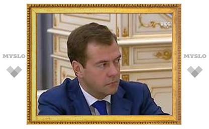 Медведева готово поддержать больше россиян, чем Путина