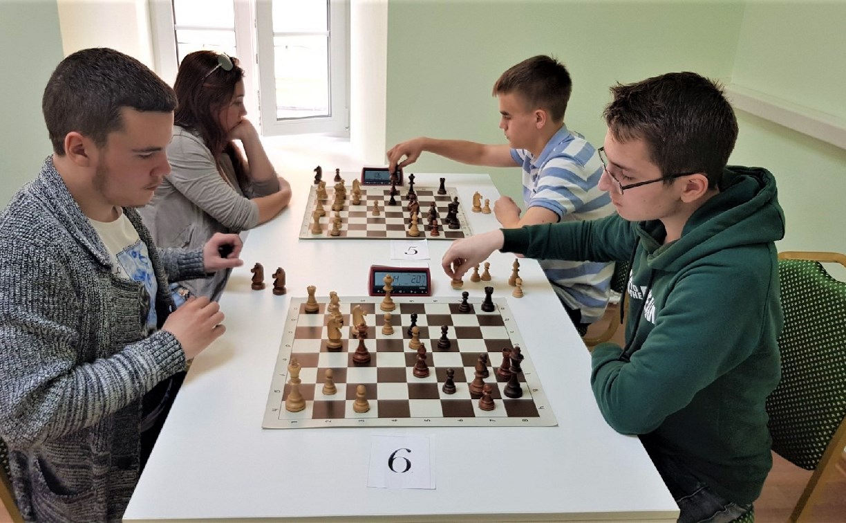 В Тульской шахматной гостиной завершилась серия праздничных турниров