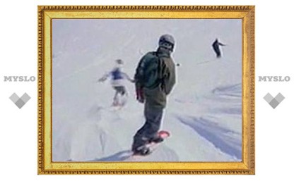 В Петропавловске-Камчатском под снежную лавину попали сноубордисты