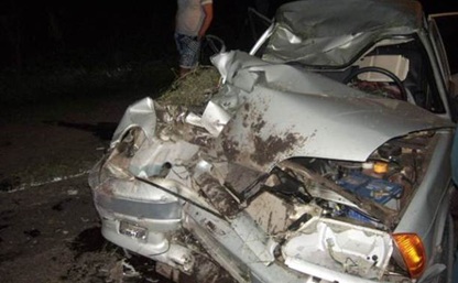 В Кимовском районе легковой автомобиль столкнулся с трактором
