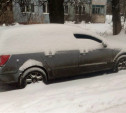 В Туле на ул. Ак. Обручева несколько дней стоит автомобиль с открытым окном