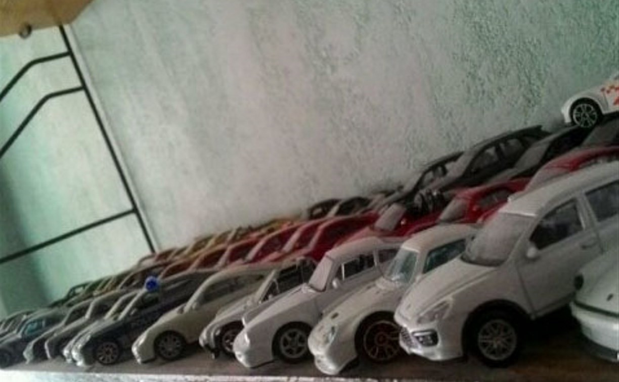 В Туле продают коллекцию машинок Porsche за 10 млн рублей