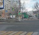 В Туле на улице Кирова «сошел с ума» светофор: видео