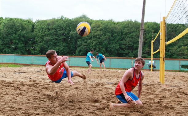 Тульские волейболисты открыли пляжный сезон