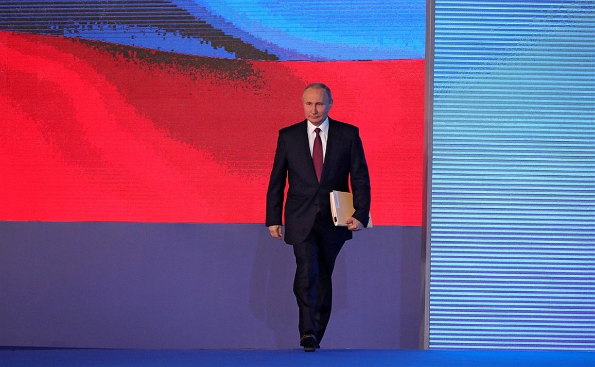 Владимир Путин: «За шесть лет мы должны как минимум вдвое снизить уровень бедности»