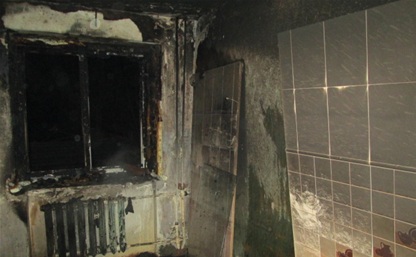 Пожарные спасли из горящей квартиры пять человек