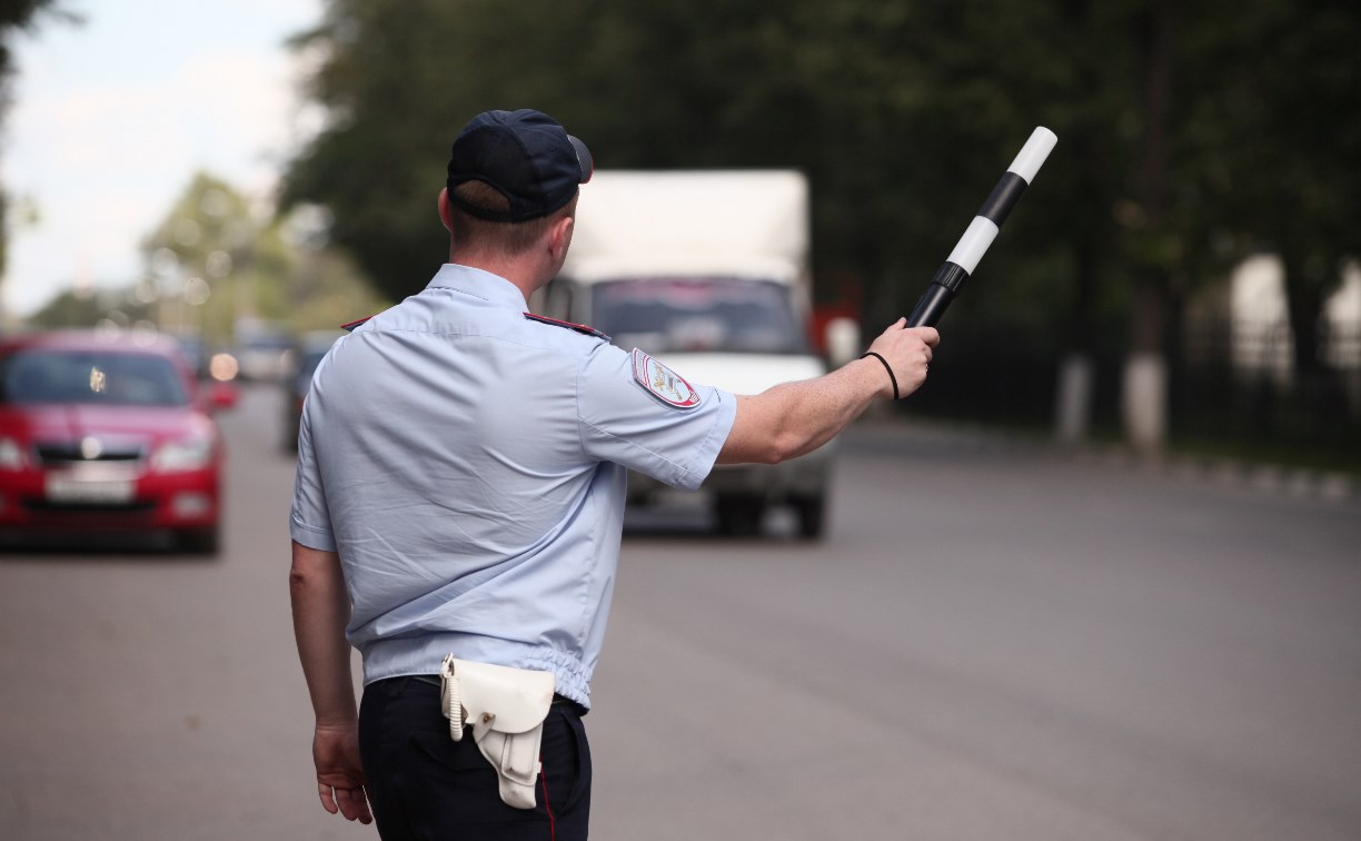 В Ефремовском районе сотрудники ДПС задержали пьяного водителя грузовика