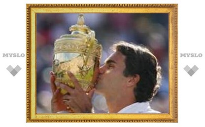 Федерер в пятый раз подряд выиграл Уимблдон