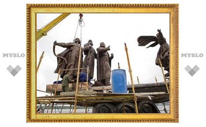 В Киеве восстановили памятник основателям города