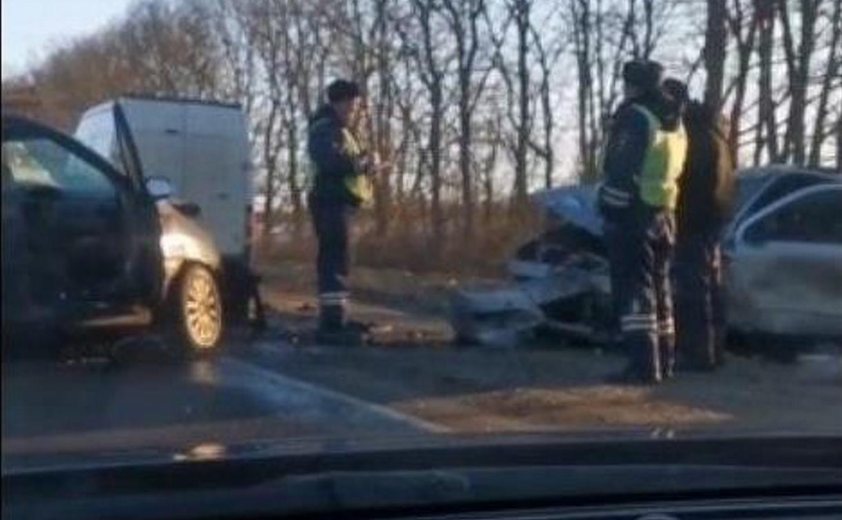 В ДТП на трассе М-2 «Крым» пострадали два водителя