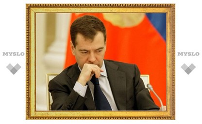 Медведев освободит тяжелобольных заключенных