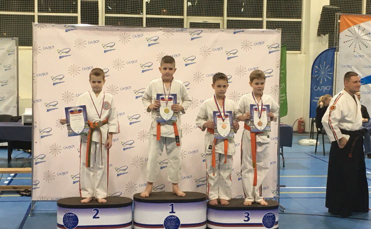 Тульские каратисты завоевали 21 медаль на соревнованиях в Подмосковье