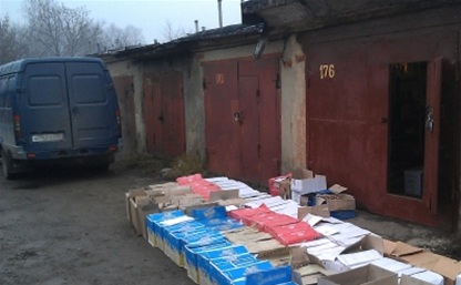 В Пролетарском районе полицейские обнаружили гараж с семью тысячами бутылок алкоголя