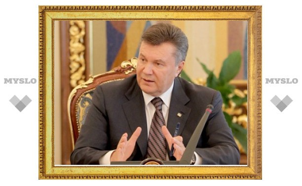 Янукович попросил Москву обойтись без ярлыков