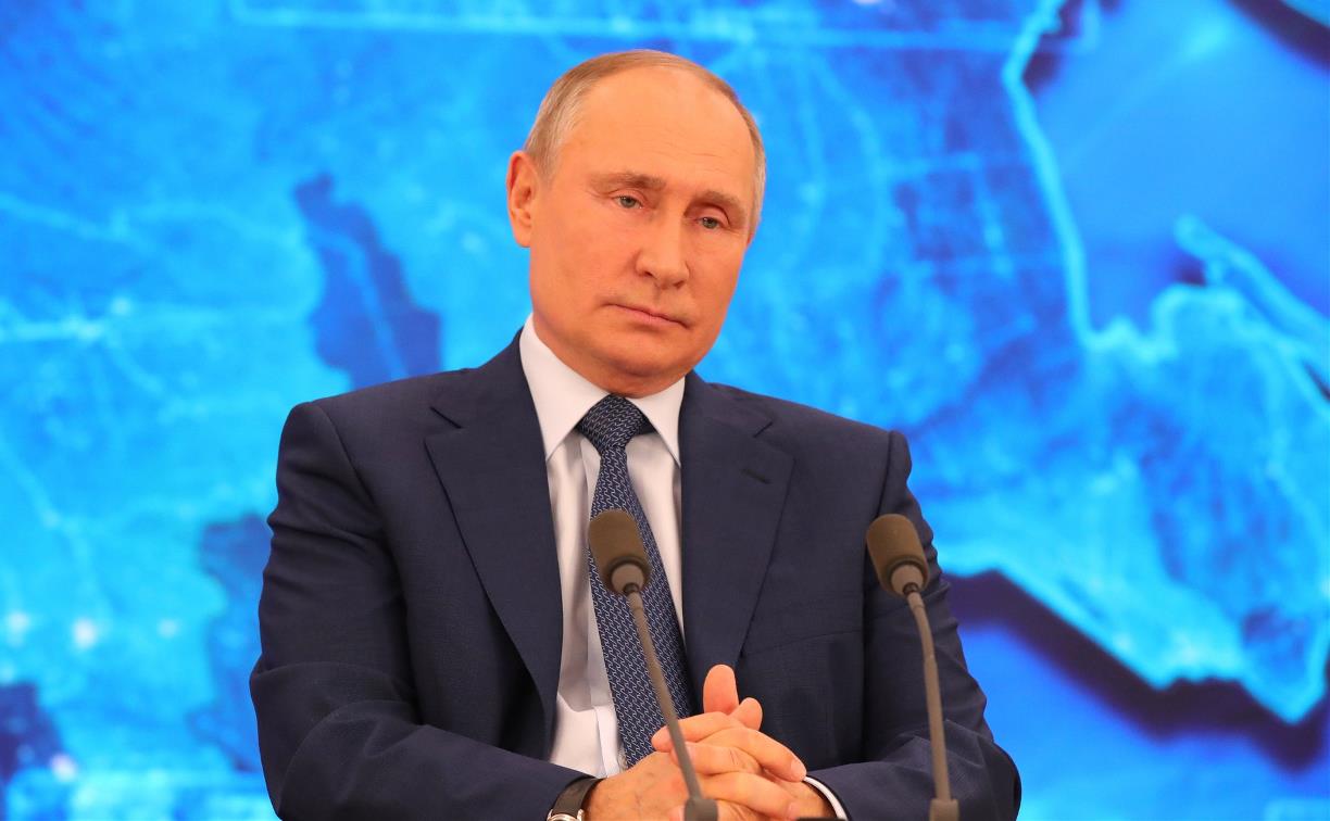 Владимир Путин допустил снижение платы за обучение в вузах из-за онлайн-формата