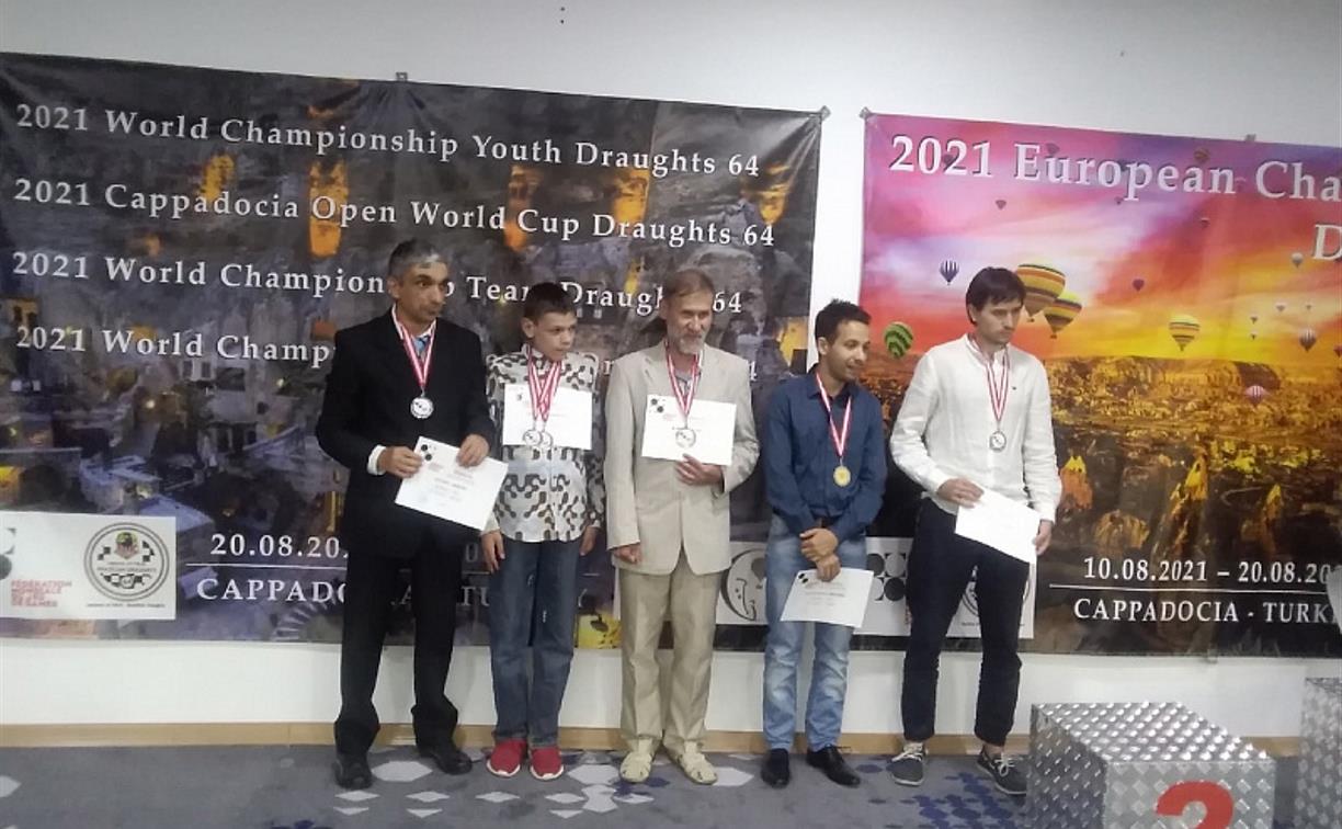 Туляки взяли серебро на чемпионате мира по шашкам