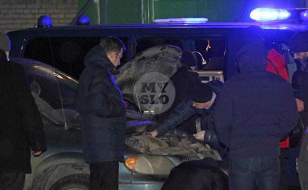 Три трупа в автомобиле на улице Болдина: причиной трагедии могли стать выхлопные газы