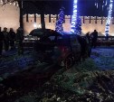 Ночью легковушка разбилась на Крестовоздвиженской площади