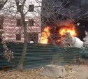 В новостройке на улице Седова загорелся строительный мусор