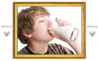 Риск рака простаты связали с потреблением молока в подростковом возрасте