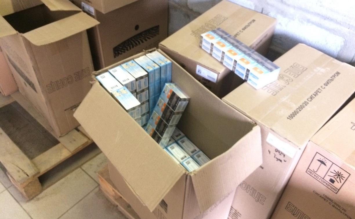 Тульские полицейские «накрыли» склад со 121 тысячей пачек контрафактных сигарет